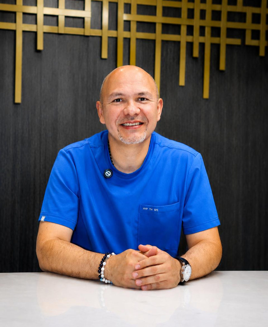 Dr. Alberto Morales